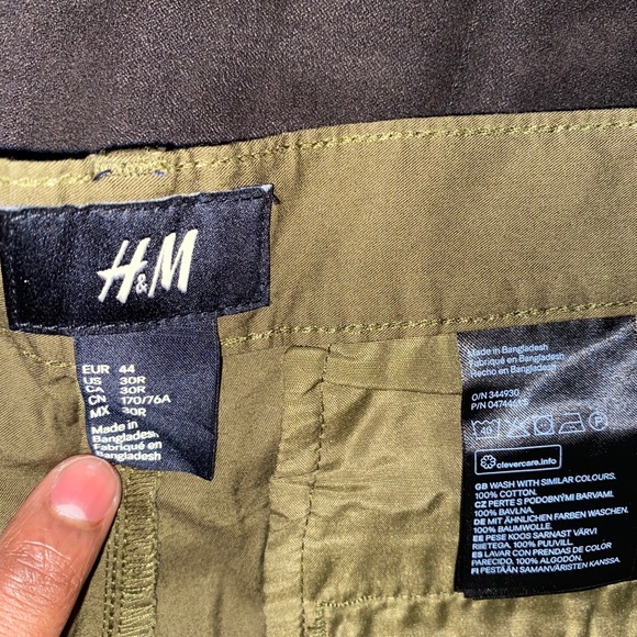 H&M Shorts - Picture 3 of 3